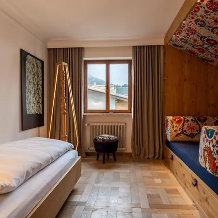 Hotel Hinterwies – In / / Dine 4*