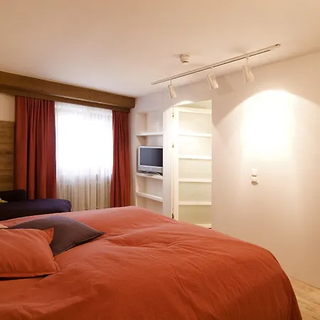 Hotel Hinterwies – In / / Dine 4*