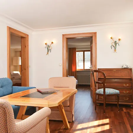 Hotel Hinterwies - In / / Dine Lech am Arlberg