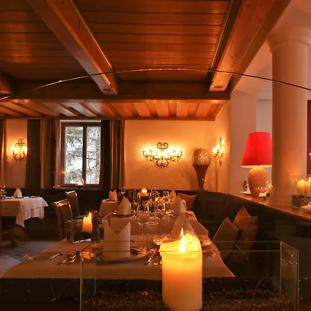 Hotel Hinterwies - In / / Dine 4*