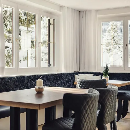 Hinterwies - In / / Dine 4* Lech