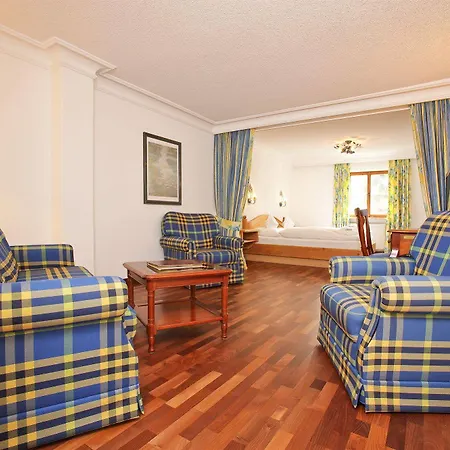 Hinterwies - In / / Dine Hotel Lech am Arlberg