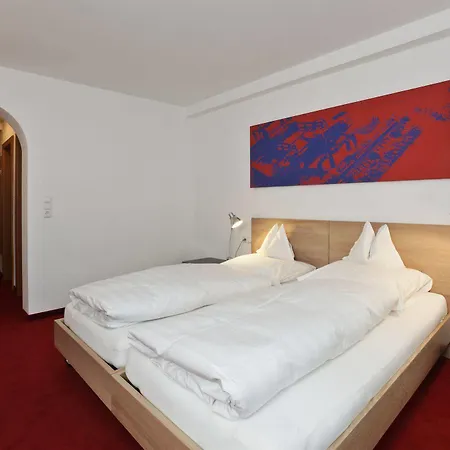 Hinterwies - In / / Dine Hotel Lech am Arlberg
