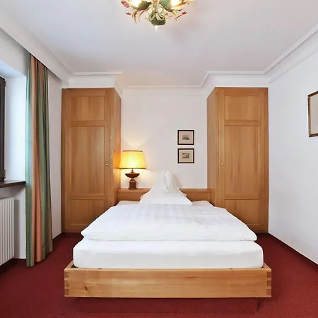 Hinterwies - In / / Dine 4*
