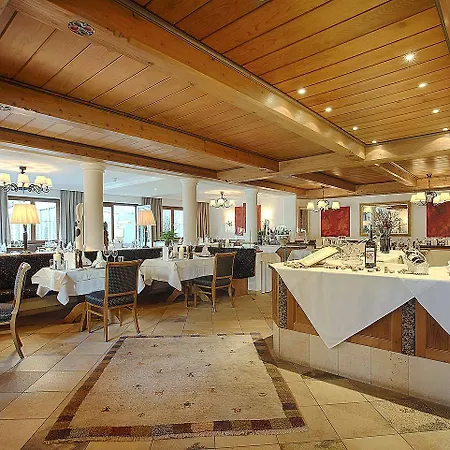 Hinterwies – In / / Dine 4*