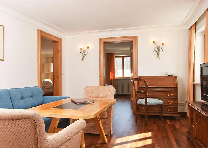 Hotel Hinterwies – In / / Dine Lech am Arlberg