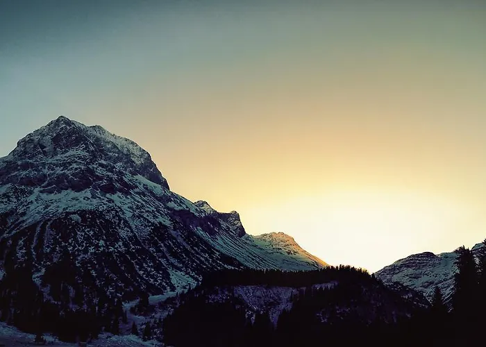 Hinterwies – In / / Dine Hotel Lech am Arlberg