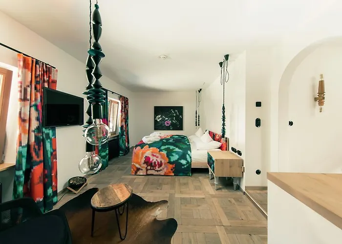 Hinterwies – In / / Dine Hotel Lech am Arlberg