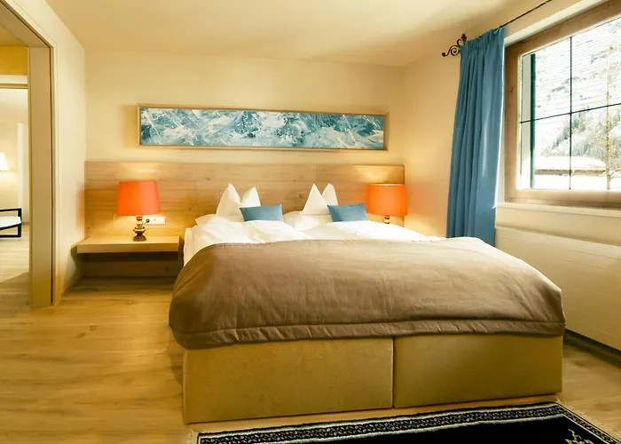 Hinterwies – In / / Dine Hotel