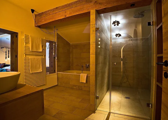 Hinterwies – In / / Dine Hotel 4*