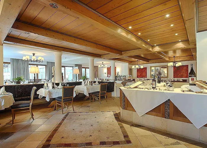 Hinterwies – In / / Dine 4*